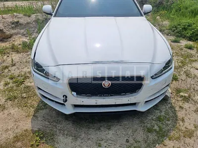 Photo 1 of 12: 2017 Jaguar XE 20d — Korean insurance auction