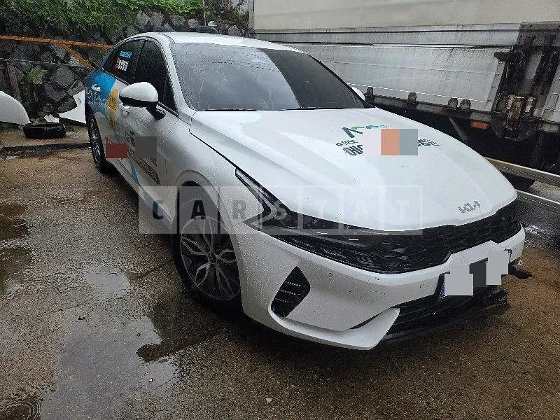 Photo 2 of 17: 2023 Kia K5 2.0 Hybrid — Korean insurance auction