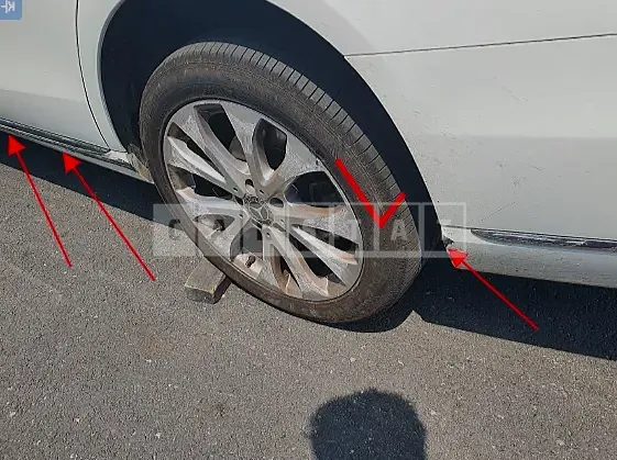 Photo 2 of 9: 2019 Mercedes-Benz E300 4Matic, VIN WDDZF4KB5KA672196 — Korean insurance auction