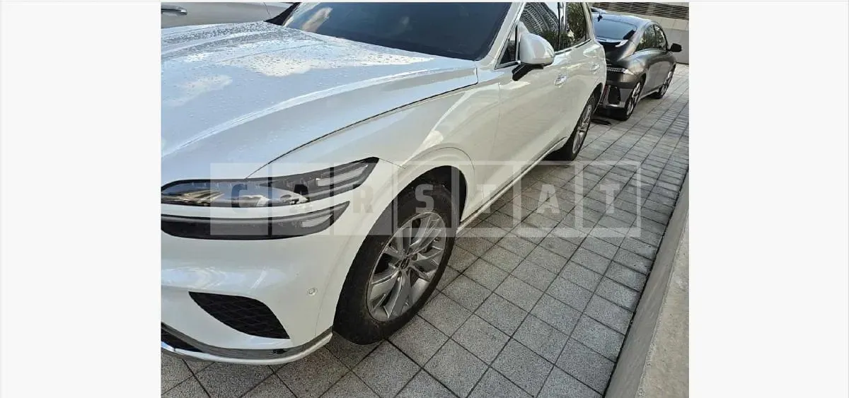 Photo 2 of 19: 2025 Genesis GV70 — Korean insurance auction