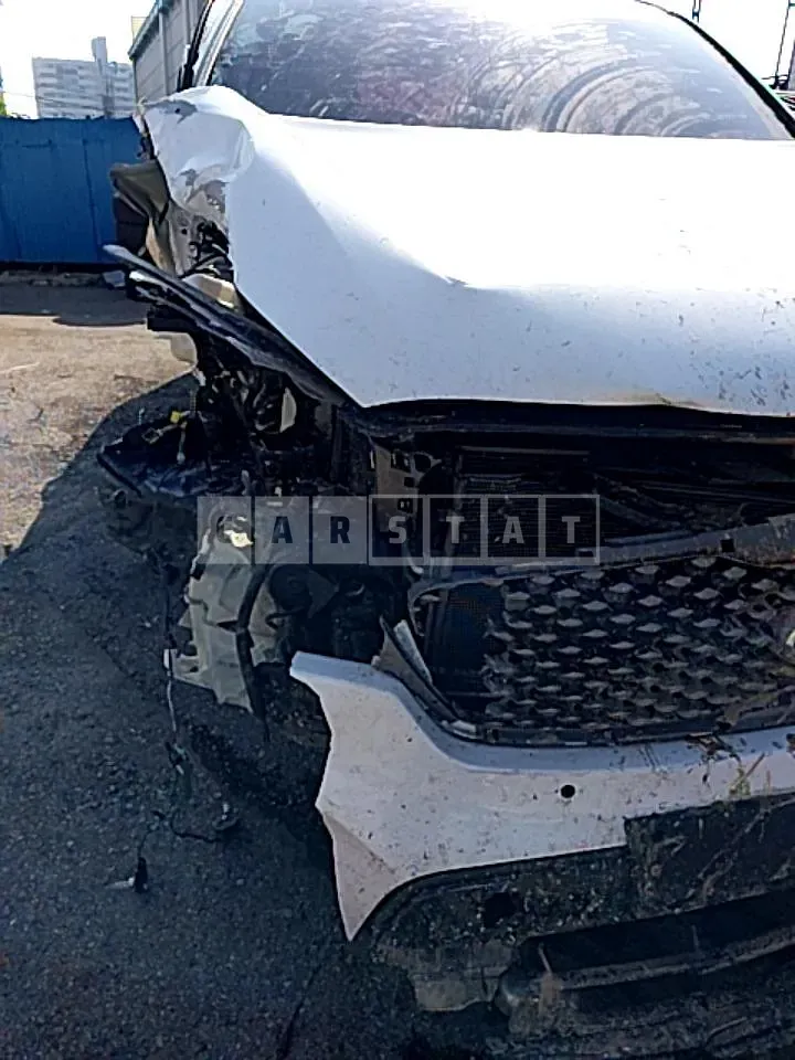 Photo 2 of 22: 2017 Kia Sorento, VIN KNAPK81ABHA290197 — Korean insurance auction
