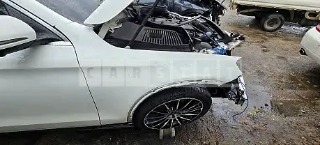 Photo 2 of 17: 2019 Mercedes-Benz GLC300 4Matic Coupe — Korean insurance auction