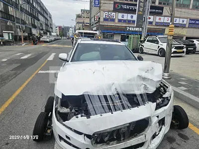 Photo 1 of 8: 2017 Jaguar XE 2.0d, VIN SAJAB4BN7GA922625 — Korean insurance auction