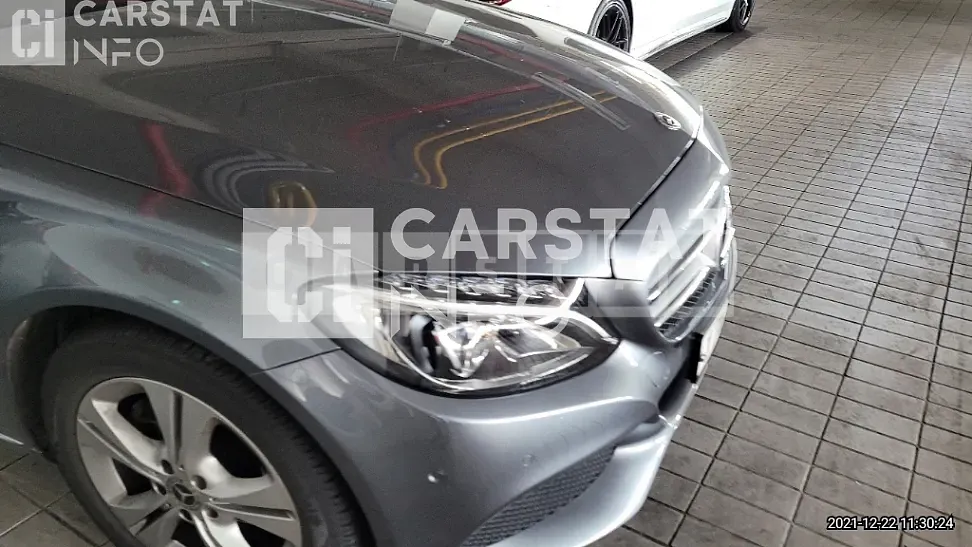 Photo 2 of 27: 2018 Mercedes-Benz C220 d 4Matic, VIN WDDWF0FB9JR365295 — Korean insurance auction