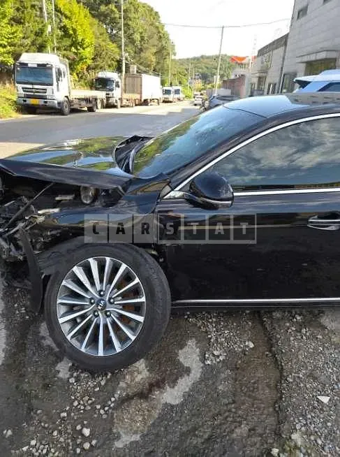 Photo 2 of 7: 2017 Kia K7 Diesel — Korean insurance auction