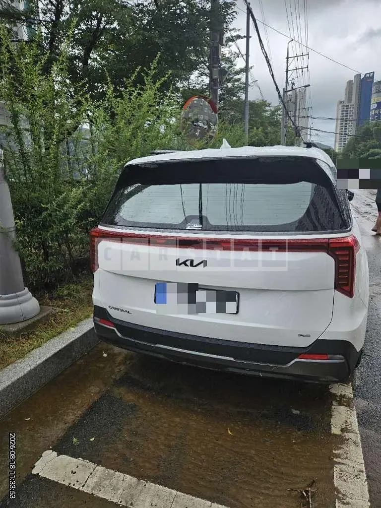 Photo 2 of 15: 2026 Kia Carnival Hybrid — Korean insurance auction
