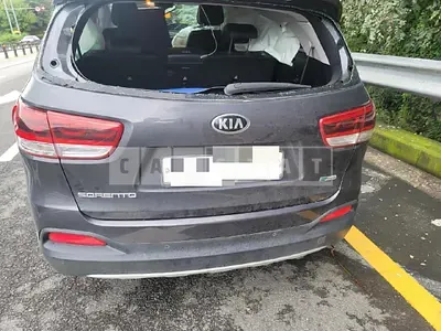 Photo 1 of 14: 2015 Kia Sorento, VIN KNAPS81ABFA061138 — Korean insurance auction