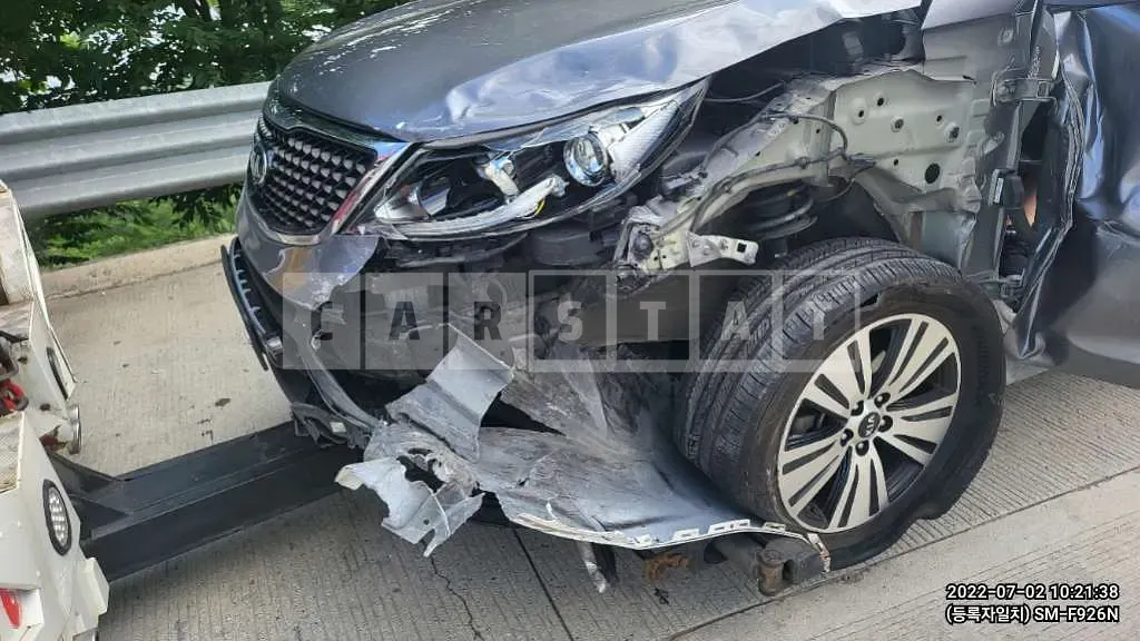 Photo 2 of 6: 2015 Kia Sportage, VIN KNAPE813BFK777940 — Korean insurance auction