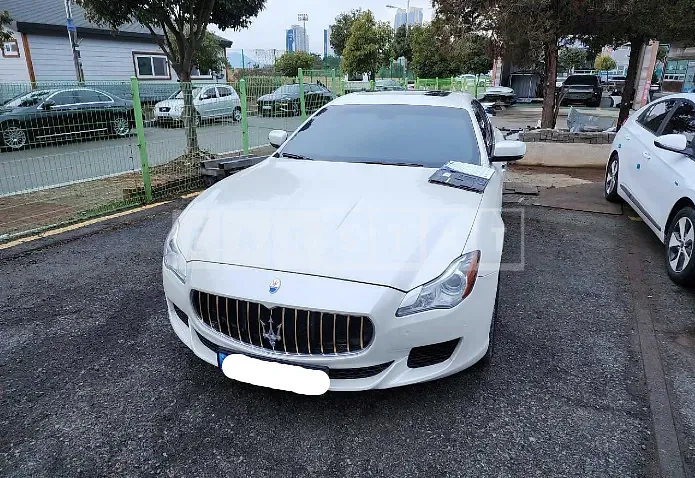 Photo 2 of 26: 2016 Maserati Quattroporte S Q4, VIN ZAM56RRA1G1174504 — Korean insurance auction