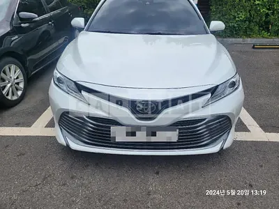 Photo 1 of 9: 2018 Toyota Camry — Korean insurance auction