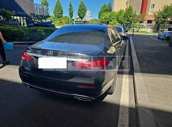 Photo 2 of 17: 2021 Mercedes-Benz E250 — Korean insurance auction