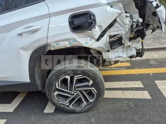Photo 2 of 50: 2024 Hyundai Tucson, VIN KMHJC81BHRU333766 — Korean insurance auction