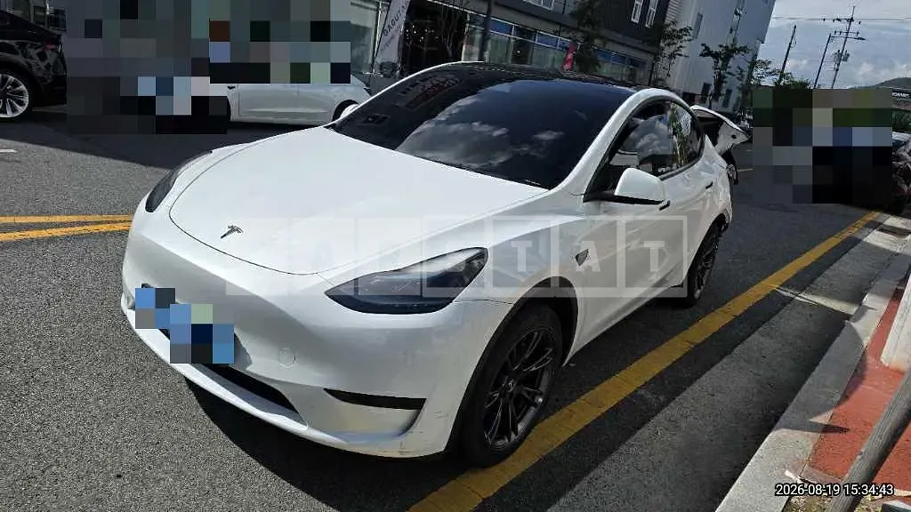 Photo 2 of 8: 2024 Tesla Model Y RWD — Korean insurance auction