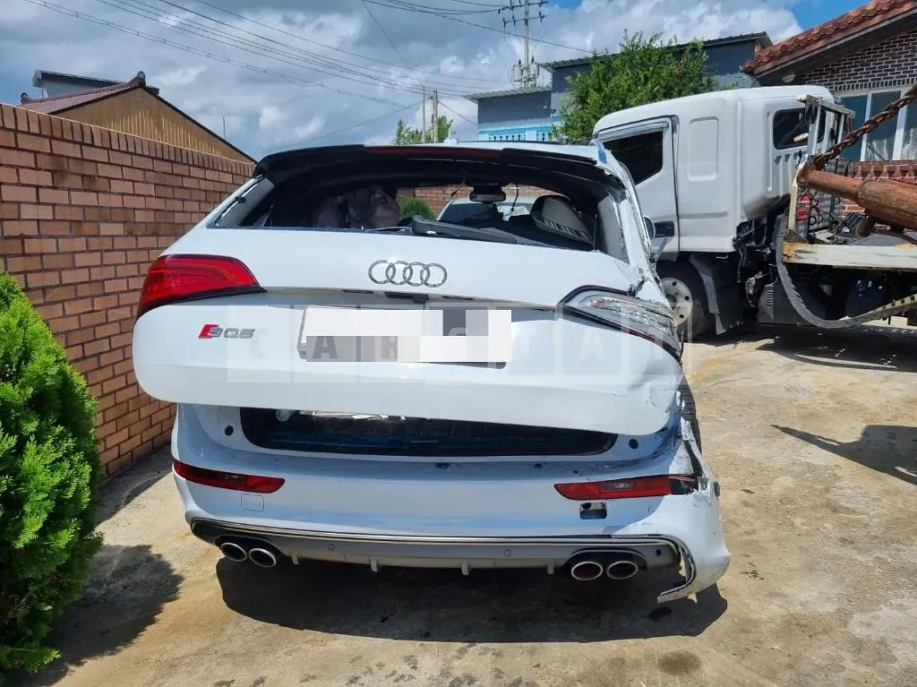 Photo 2 of 27: 2014 Audi SQ5 3.0 TDI quattro — Korean insurance auction