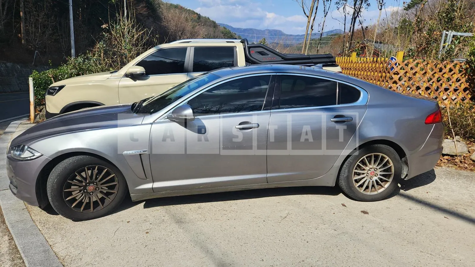 Photo 2 of 7: 2014 Jaguar XF 2.2d — Korean insurance auction