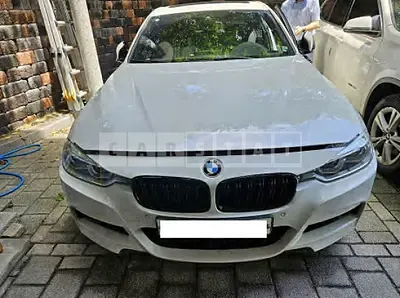 Photo 1 of 50: 2018 BMW 320i — Korean insurance auction