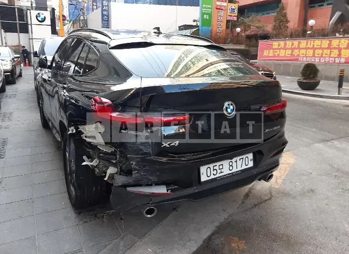 Photo 2 of 8: 2019 BMW X4 xDrive20d M Sport Package, VIN WBAVJ1105KLF65448 — Korean insurance auction