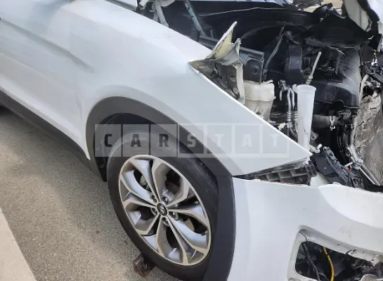 Photo 2 of 10: 2015 Hyundai Santa Fe, VIN KMHSW81UDFU410736 — Korean insurance auction
