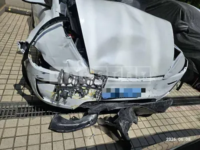Photo 1 of 24: 2025 Tesla Model Y Long Range — Korean insurance auction
