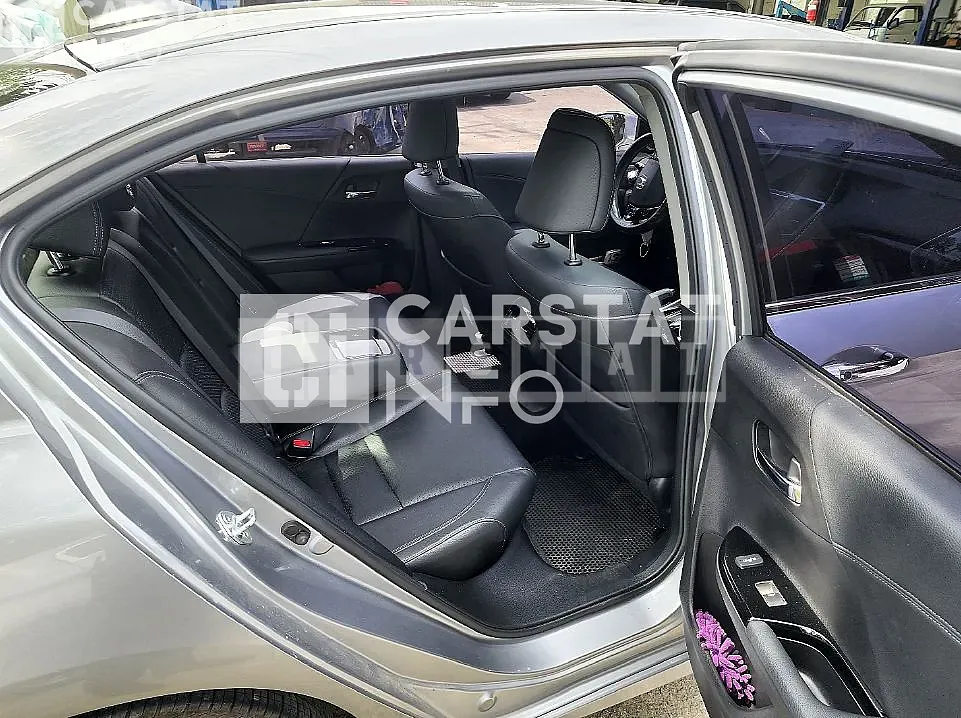 Photo 2 of 18: 2017 Honda Accord Hybrid — Korean insurance auction
