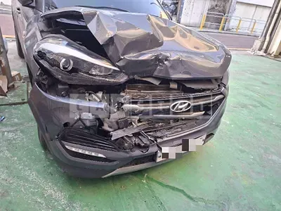 Photo 1 of 30: 2018 Hyundai Tucson TL — Korean insurance auction