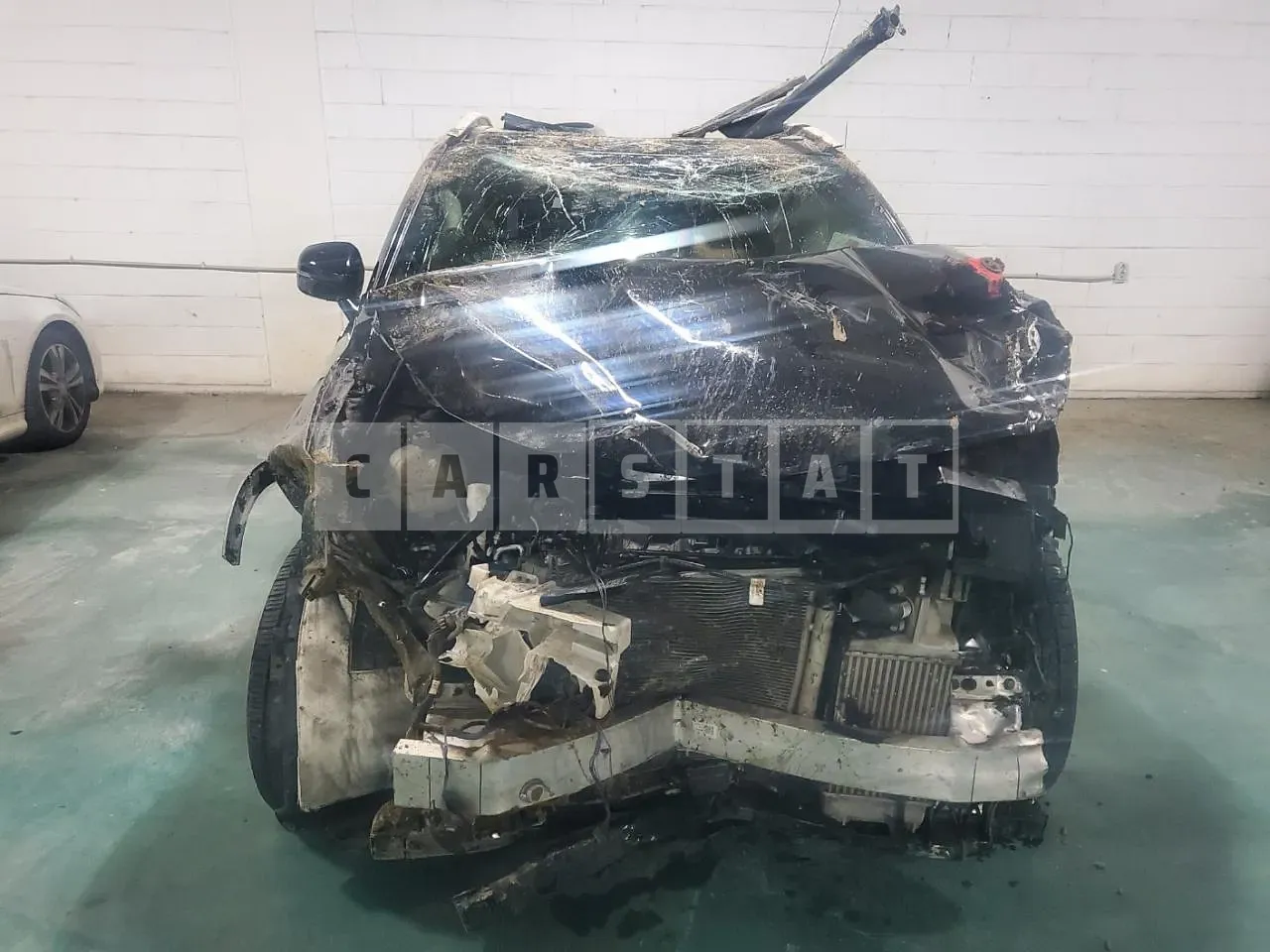 Photo 2 of 32: 2020 Kia Sorento, VIN KNARJ81BHMA019578 — Korean insurance auction