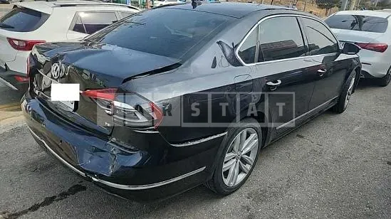 Photo 2 of 9: 2018 Volkswagen Passat 2.0 TSI, VIN 1VWZZZA3ZJC038514 — Korean insurance auction