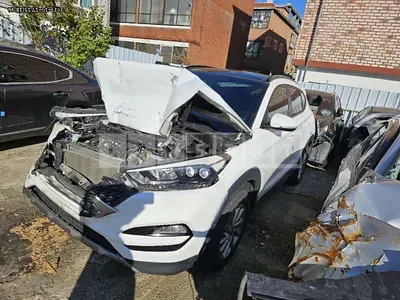 Photo 1 of 7: 2017 Hyundai Tucson, VIN KMHJ3815GHU277622 — Korean insurance auction