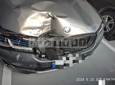 Photo 1 of 41: 2023 BMW 530e — Korean insurance auction