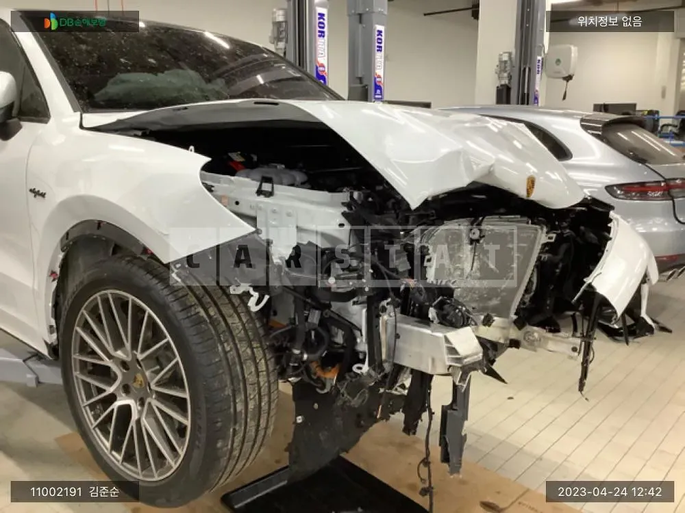 Photo 2 of 32: 2023 Porsche Cayenne E-Hybrid Coupe, VIN WP1BE29Y0PDA41566 — Korean insurance auction