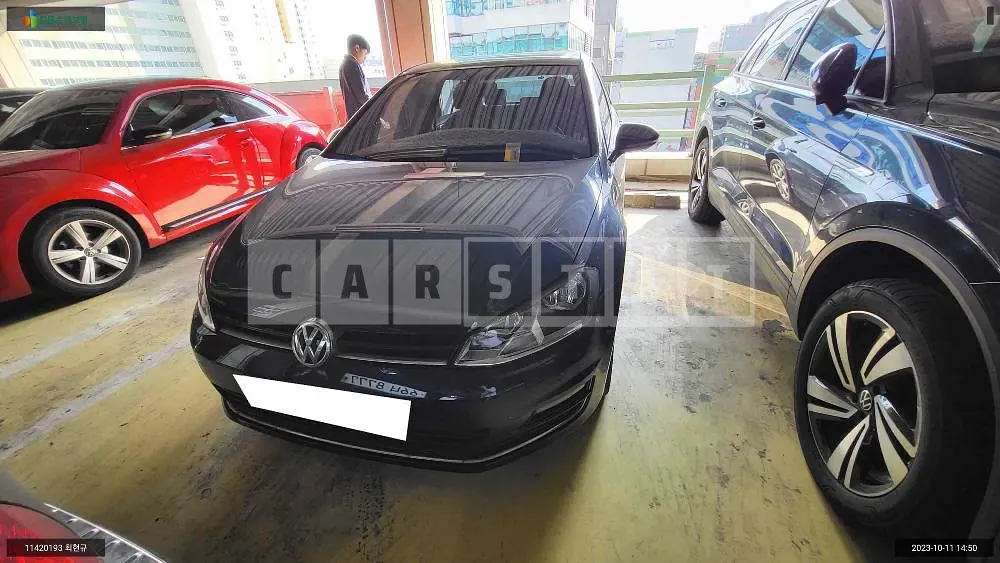 Photo 2 of 9: 2015 Volkswagen Golf, VIN WVWZZZAUZFW310368 — Korean insurance auction