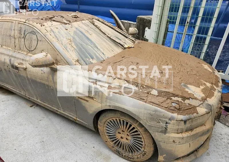 Photo 2 of 13: 2019 Genesis G90, VIN KMHG141DBKU062223 — Korean insurance auction