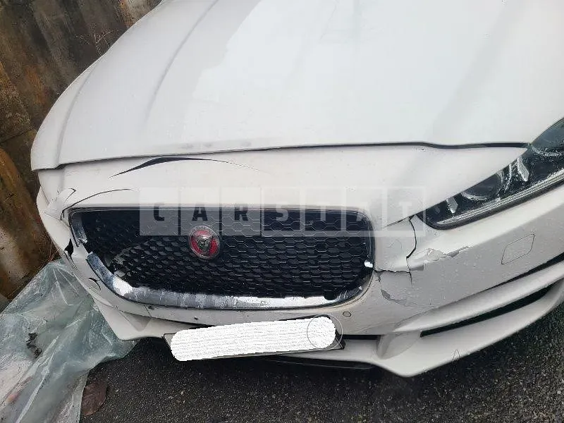 Photo 2 of 18: 2016 Jaguar XE 2.0d, VIN SAJAB4BN4GA924462 — Korean insurance auction