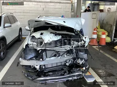 Photo 1 of 15: 2020 Mercedes-Benz GLC 300e 4Matic, VIN W1N0G5DB8MF884446 — Korean insurance auction