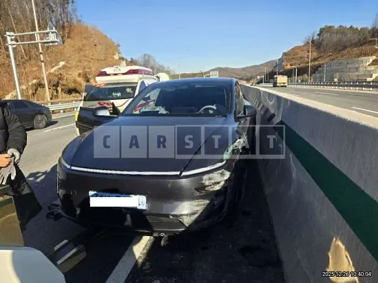 Photo 2 of 29: 2025 Tesla Model Y RWD, VIN LRWYGCFJ2SC241086 — Korean insurance auction