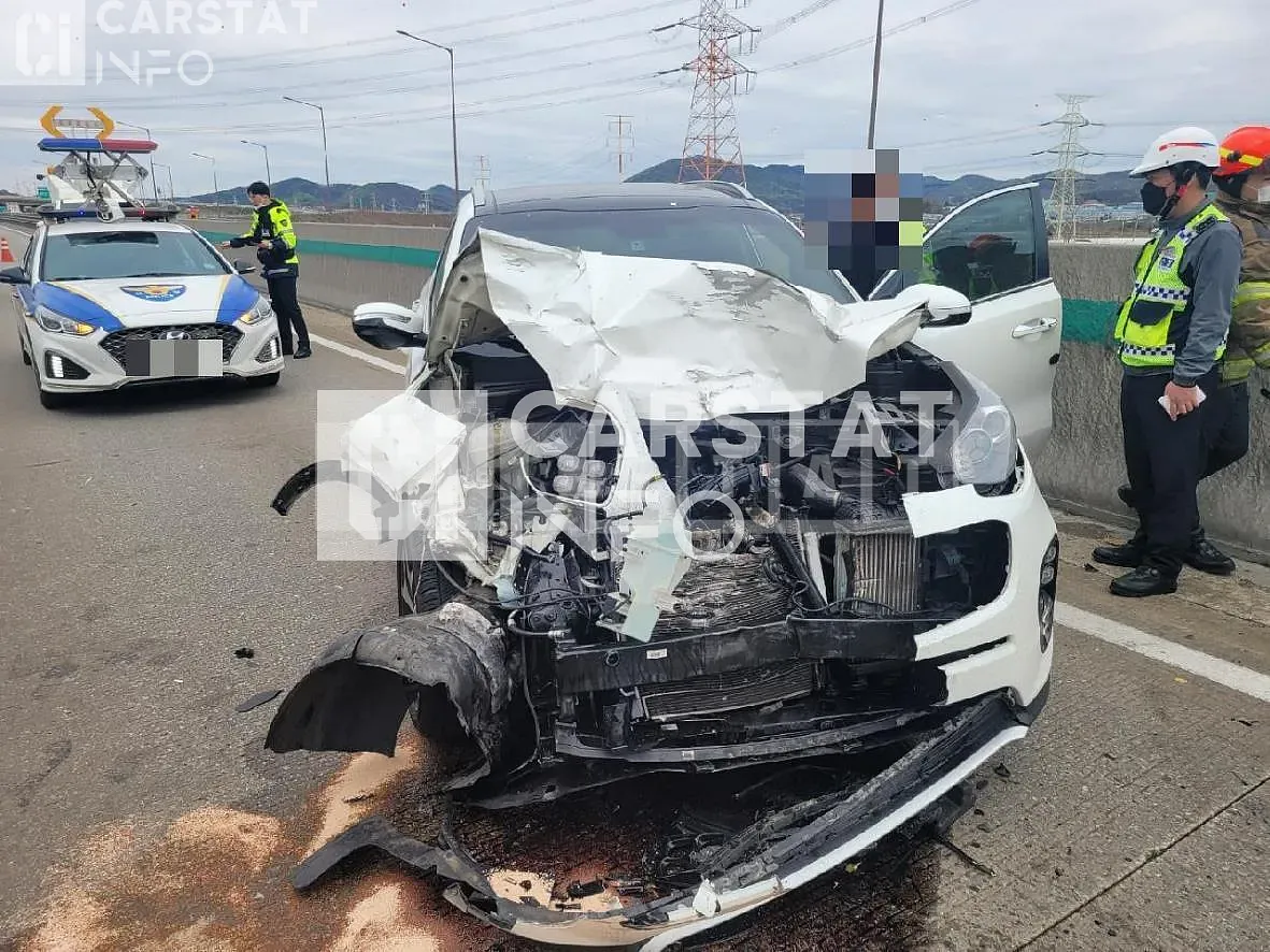 Photo 2 of 5: 2015 Kia Sportage, VIN KNAPM813BGK015943 — Korean insurance auction