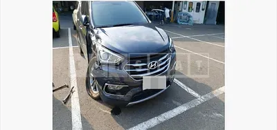 Photo 1 of 30: 2016 Hyundai Santa Fe DM — Korean insurance auction