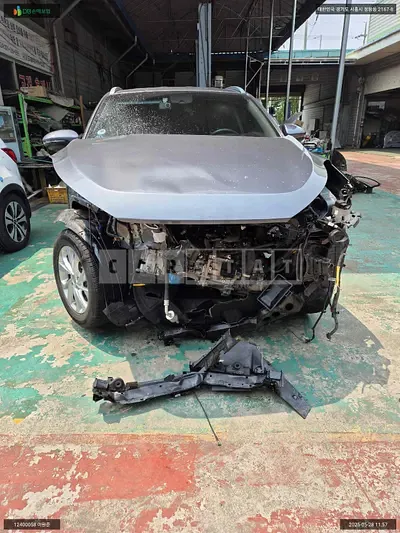 Photo 1 of 11: 2020 Hyundai Tucson, VIN KMHJ3812GLU355805 — Korean insurance auction