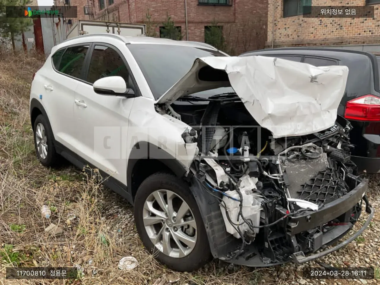 Photo 2 of 11: 2018 Hyundai Tucson, VIN KMHJ381ABKU897027 — Korean insurance auction