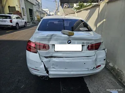 Photo 1 of 18: 2018 BMW 320d — Korean insurance auction