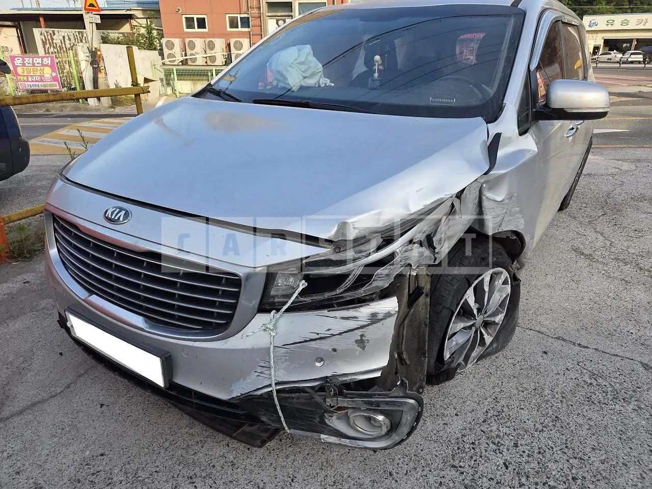 Photo 2 of 14: 2016 Kia Carnival, VIN KNAMB81ABGS214218 — Korean insurance auction