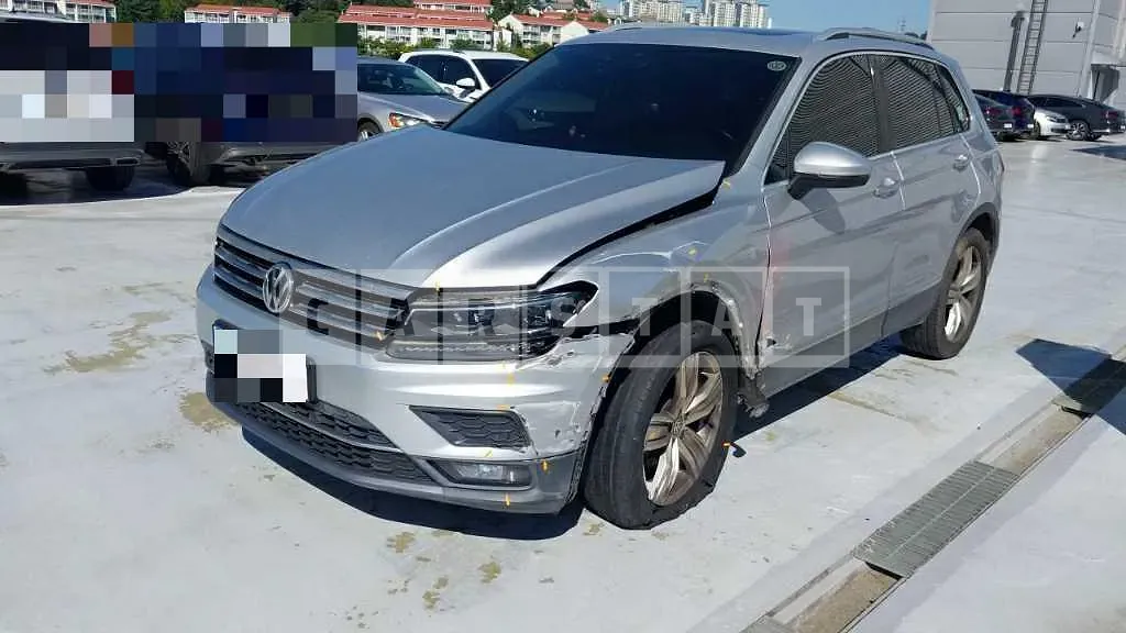 Photo 2 of 12: 2020 Volkswagen Tiguan 2.0 TDI 4MOTION — Korean insurance auction