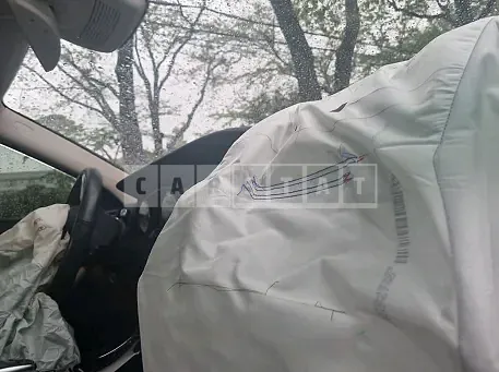 Photo 2 of 14: 2019 Mercedes-Benz E 300 — Korean insurance auction