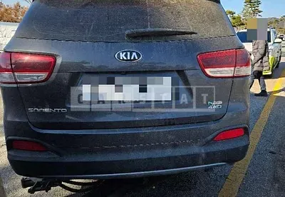 Photo 1 of 10: 2016 Kia Sorento 4WD — Korean insurance auction