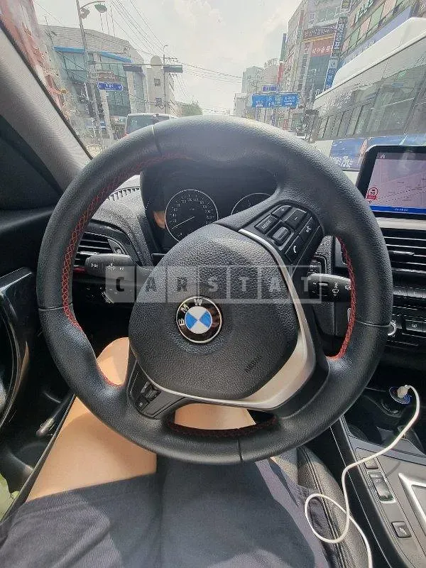 Photo 2 of 12: 2015 BMW 118d — Korean insurance auction