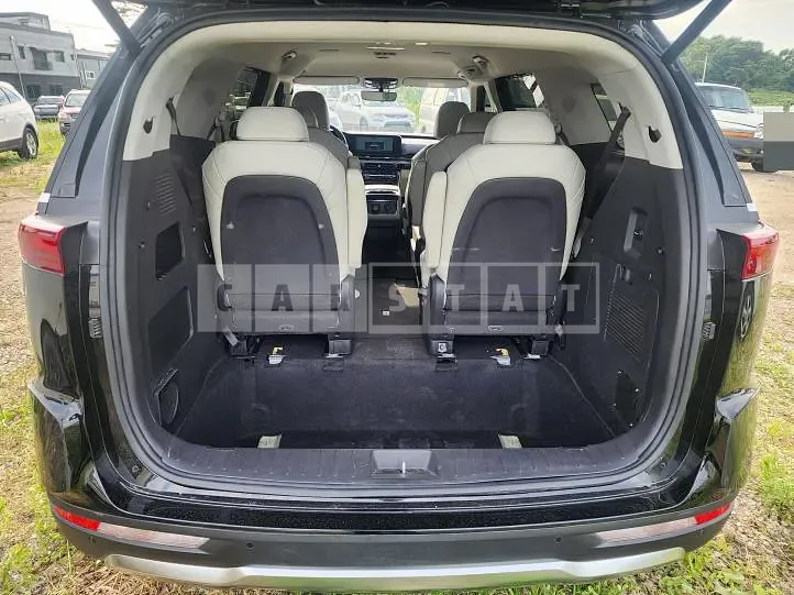 Photo 2 of 16: 2021 Kia Carnivals — Korean insurance auction