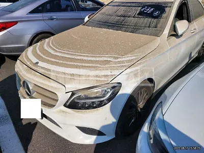 Photo 1 of 11: 2019 Mercedes-Benz C 200, VIN WDDWF8AB3KR495144 — Korean insurance auction