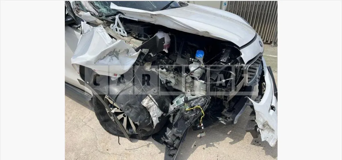 Photo 2 of 14: 2016 Kia Sportage 1.7 — Korean insurance auction