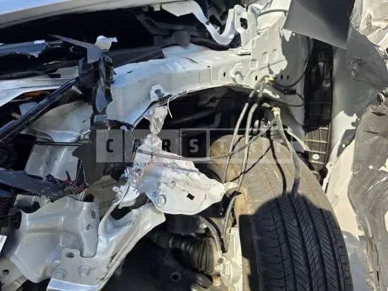 Photo 2 of 18: 2024 Toyota Prius PHEV — Korean insurance auction