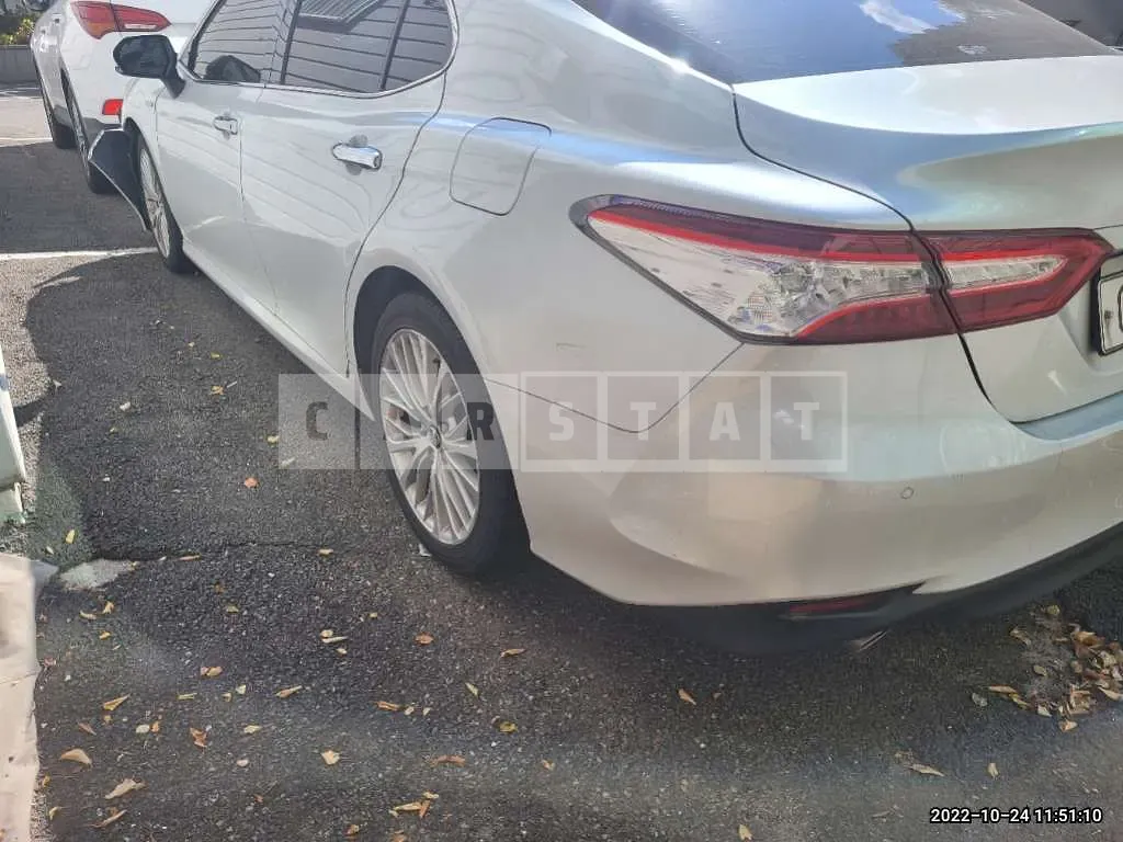 Photo 2 of 27: 2019 Toyota Camry Hybrid, VIN JTNB21HK5K3022667 — Korean insurance auction